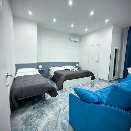Marvit Central Luxury Naples Exterior photo