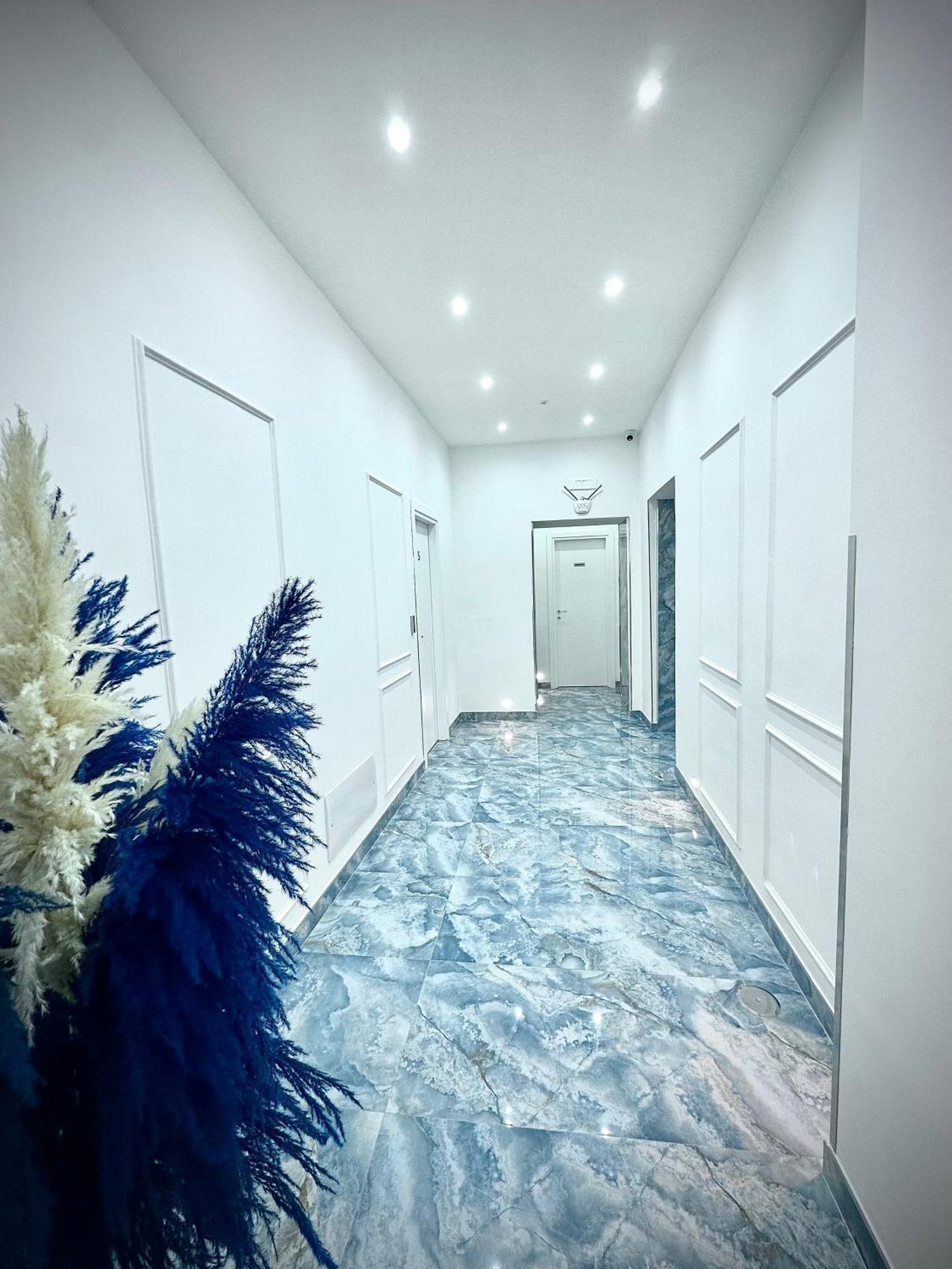 Marvit Central Luxury Naples Exterior photo