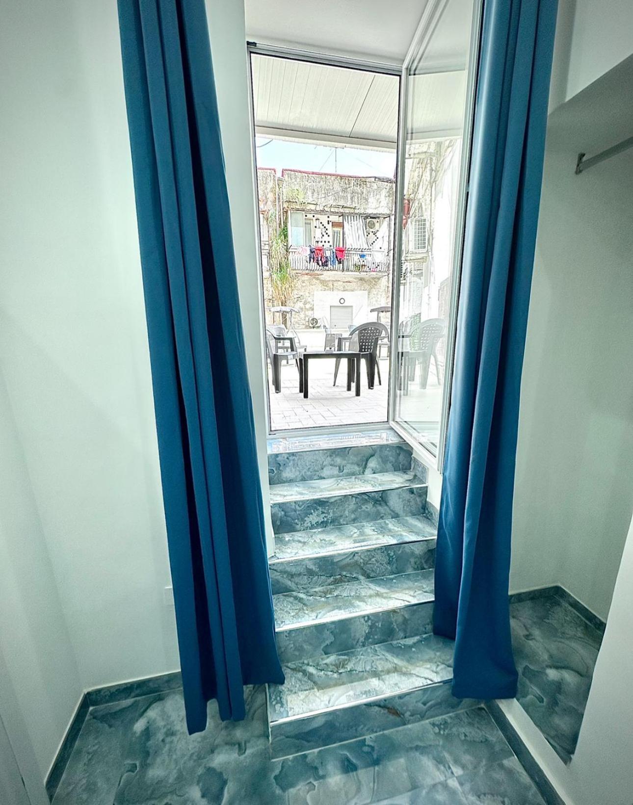 Marvit Central Luxury Naples Exterior photo
