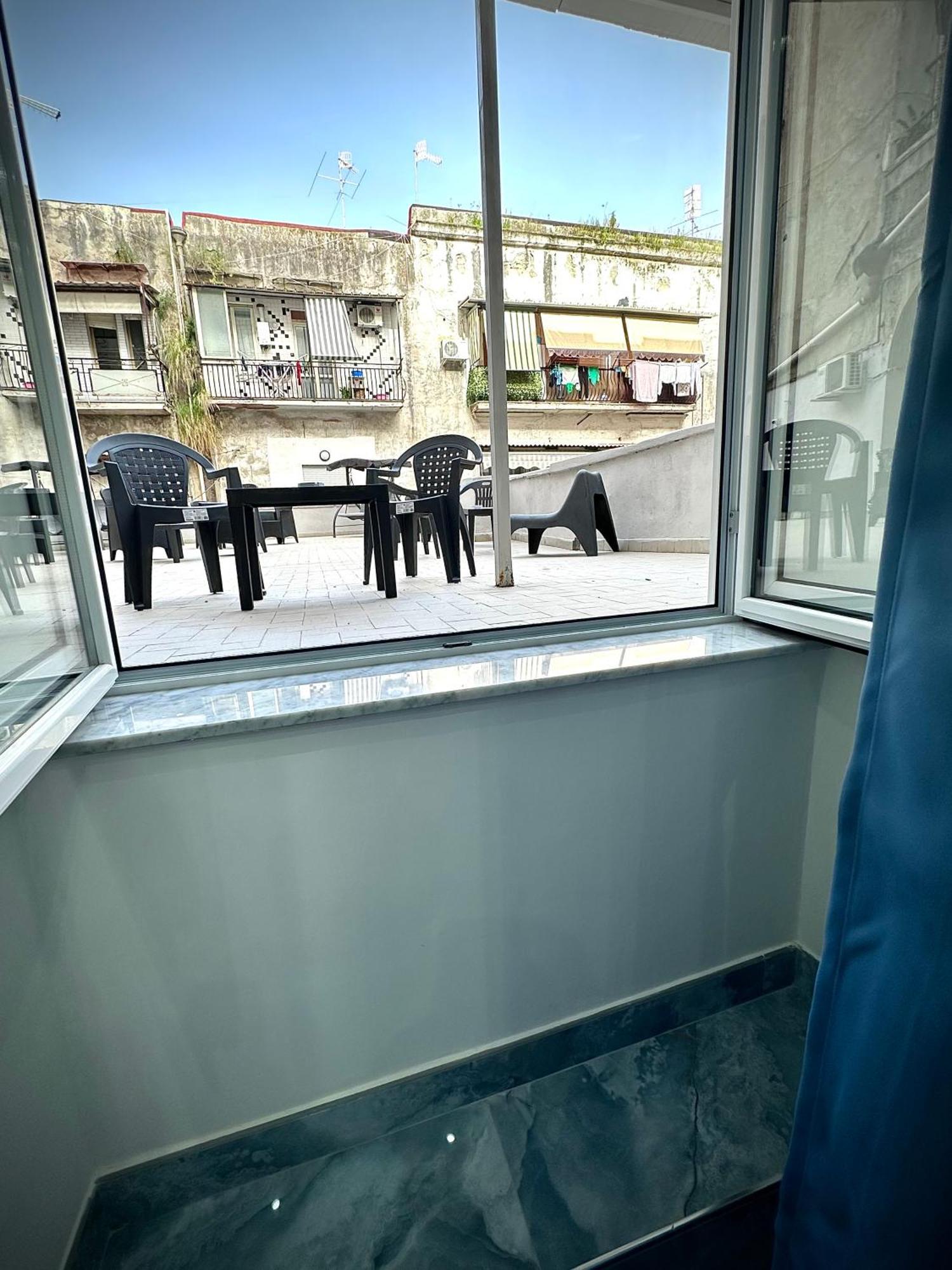 Marvit Central Luxury Naples Exterior photo